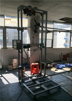 充电枪摆锤冲击及跌落试验装置